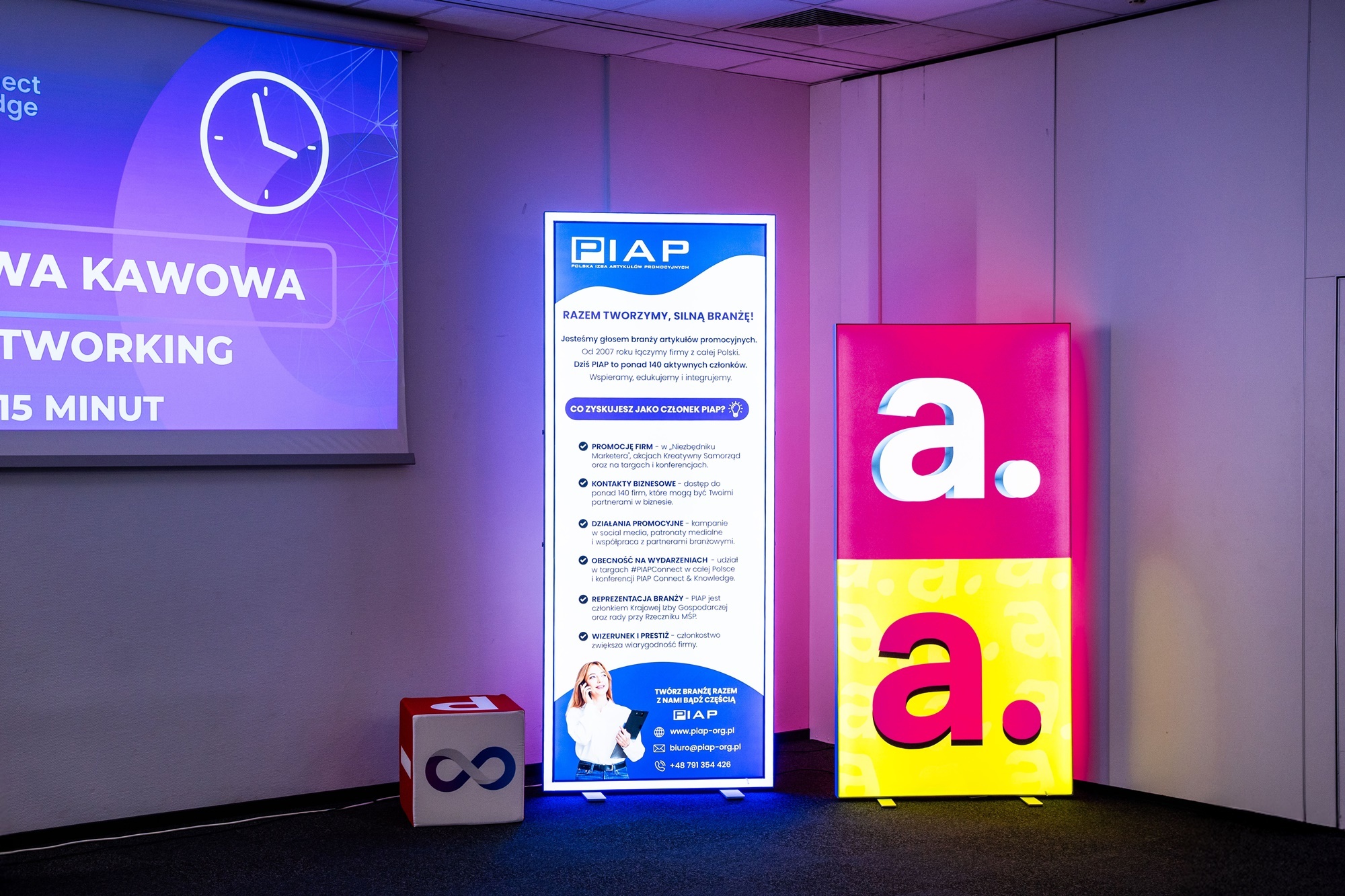 Kasetony reklamowe z logo