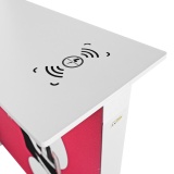 Pop charge - zblizenie na blat trybunki reklamowej