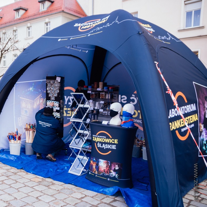 nowyux zdjecia targi edukacja