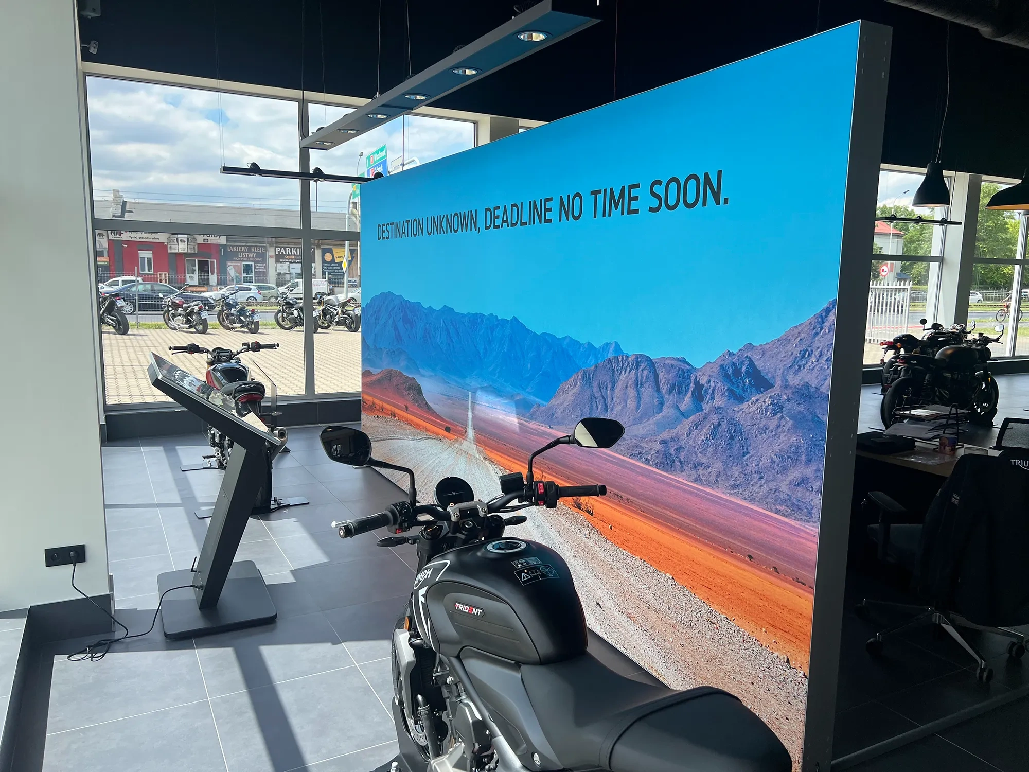 nowyux zdjecia retail